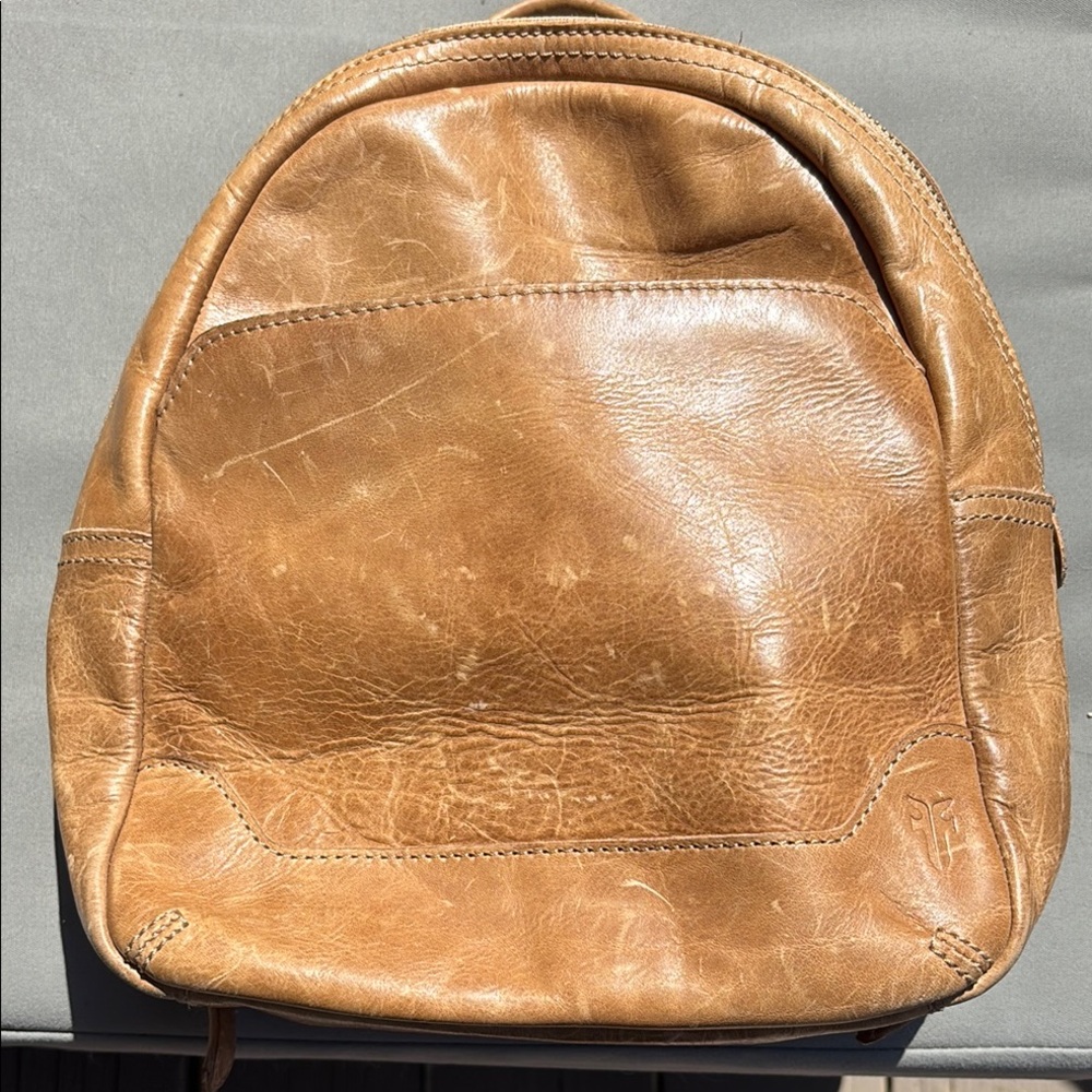 FRYE AND CO. Vintage Tan Leather Backpack